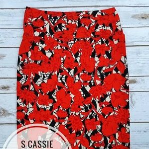 BNWT LULAROE SMALL CASSIE